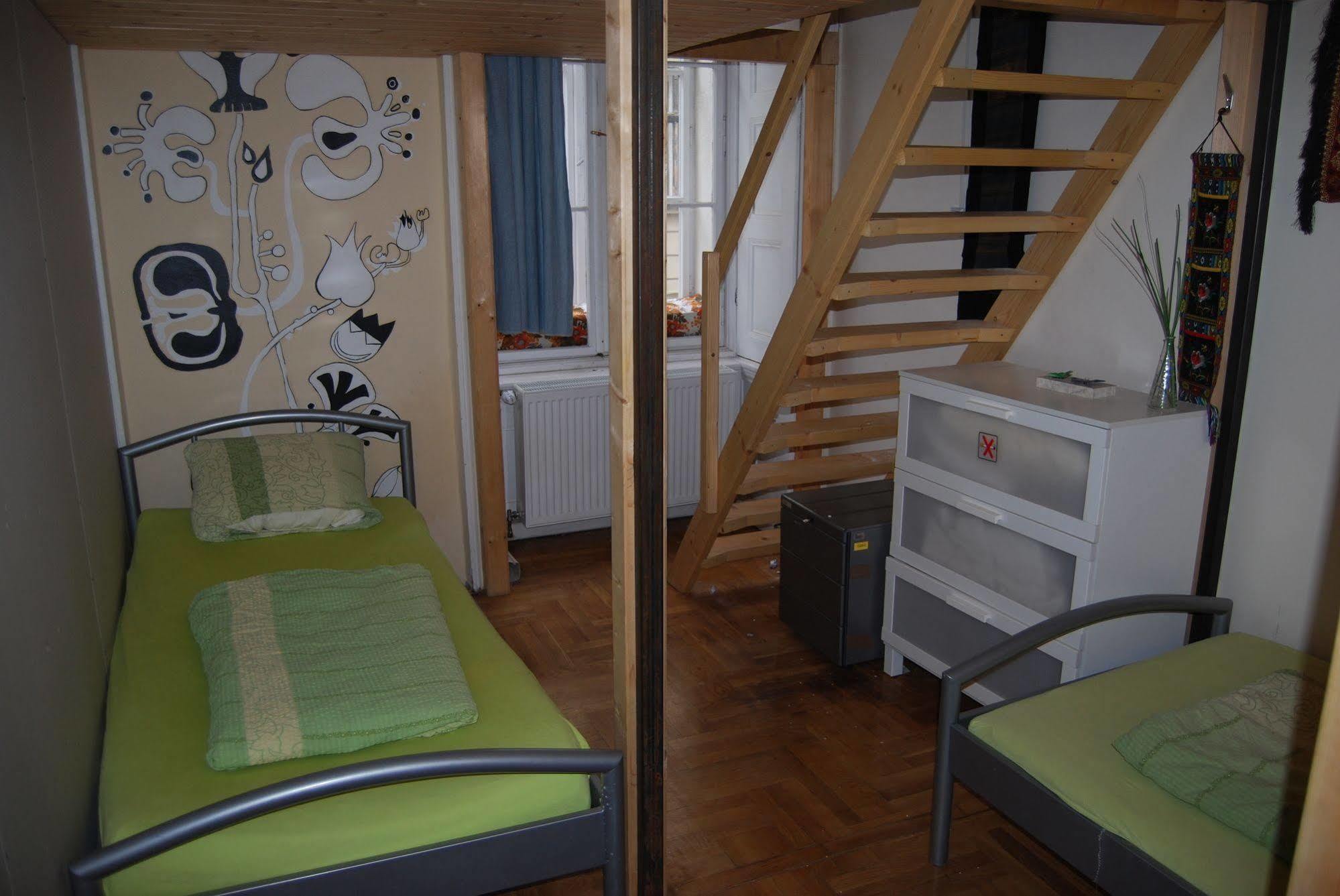 Budapest Centrum Cozy Hostel المظهر الخارجي الصورة