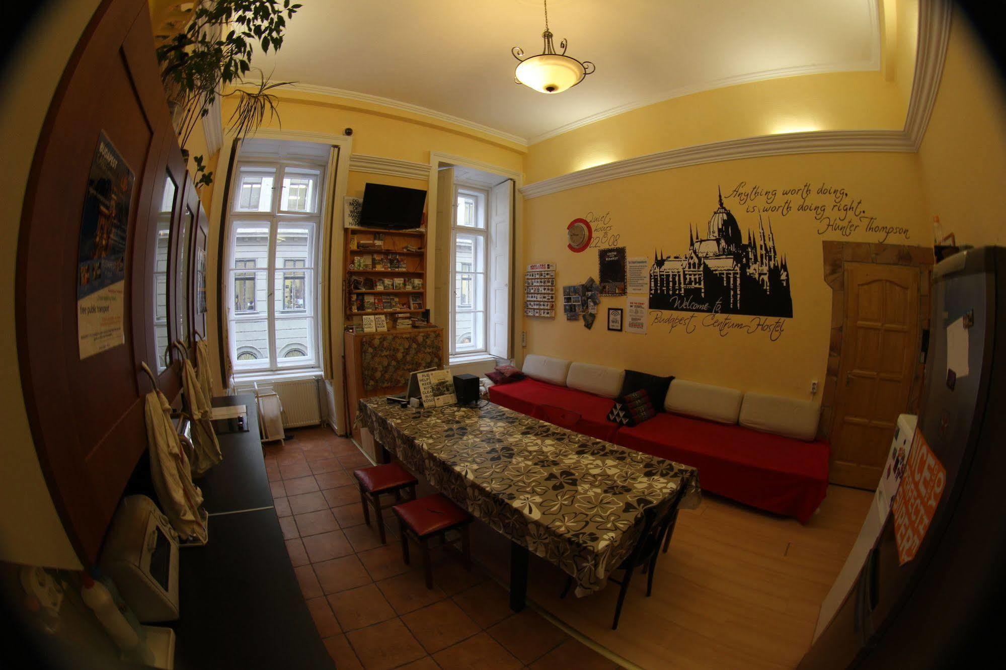 Budapest Centrum Cozy Hostel المظهر الخارجي الصورة